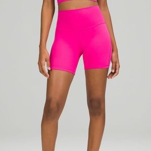 Sonic Pink Align short NWT